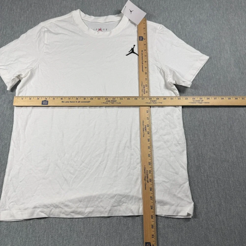 Jordan Shirt Mens XL White Jumpman Graphic Embroidered Crew Neck Tee DC7485-100